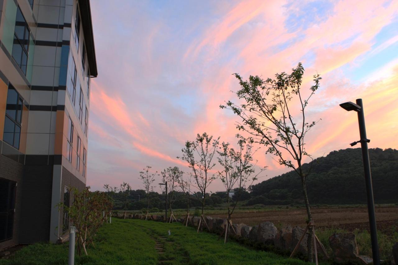 Jeju Stay In Sungsan Σεογκουίπο Εξωτερικό φωτογραφία